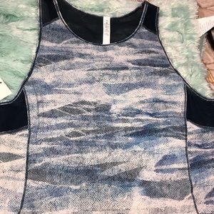 Lululemon sculpt tank size 10
